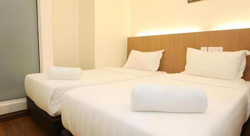 Place2Stay @ The Mines Seri Kembangan Exterior foto